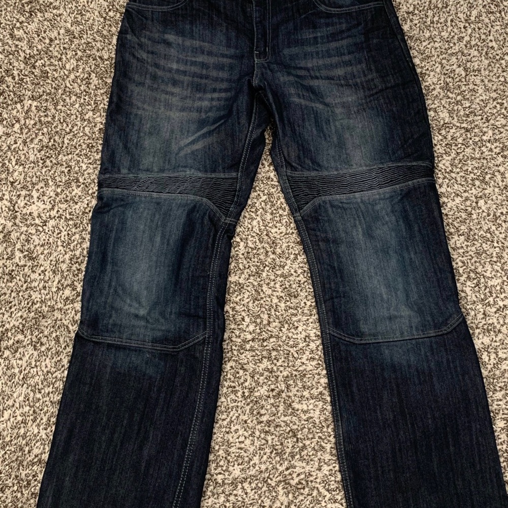 Speed and strength rage with the machine riding jeans. Size 38x34